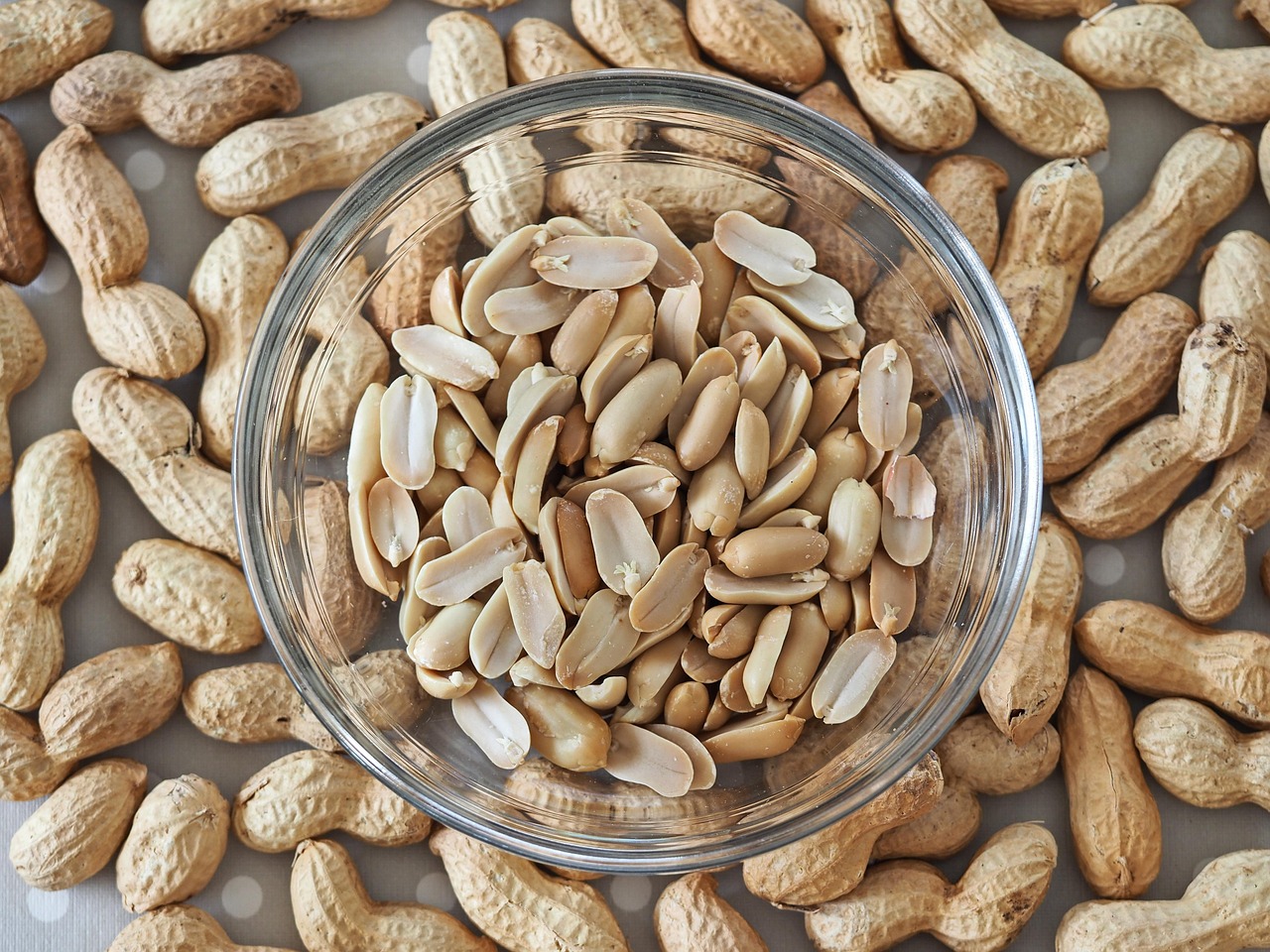 How to Choose a Clean Protein Powder: 6 Quality Tips